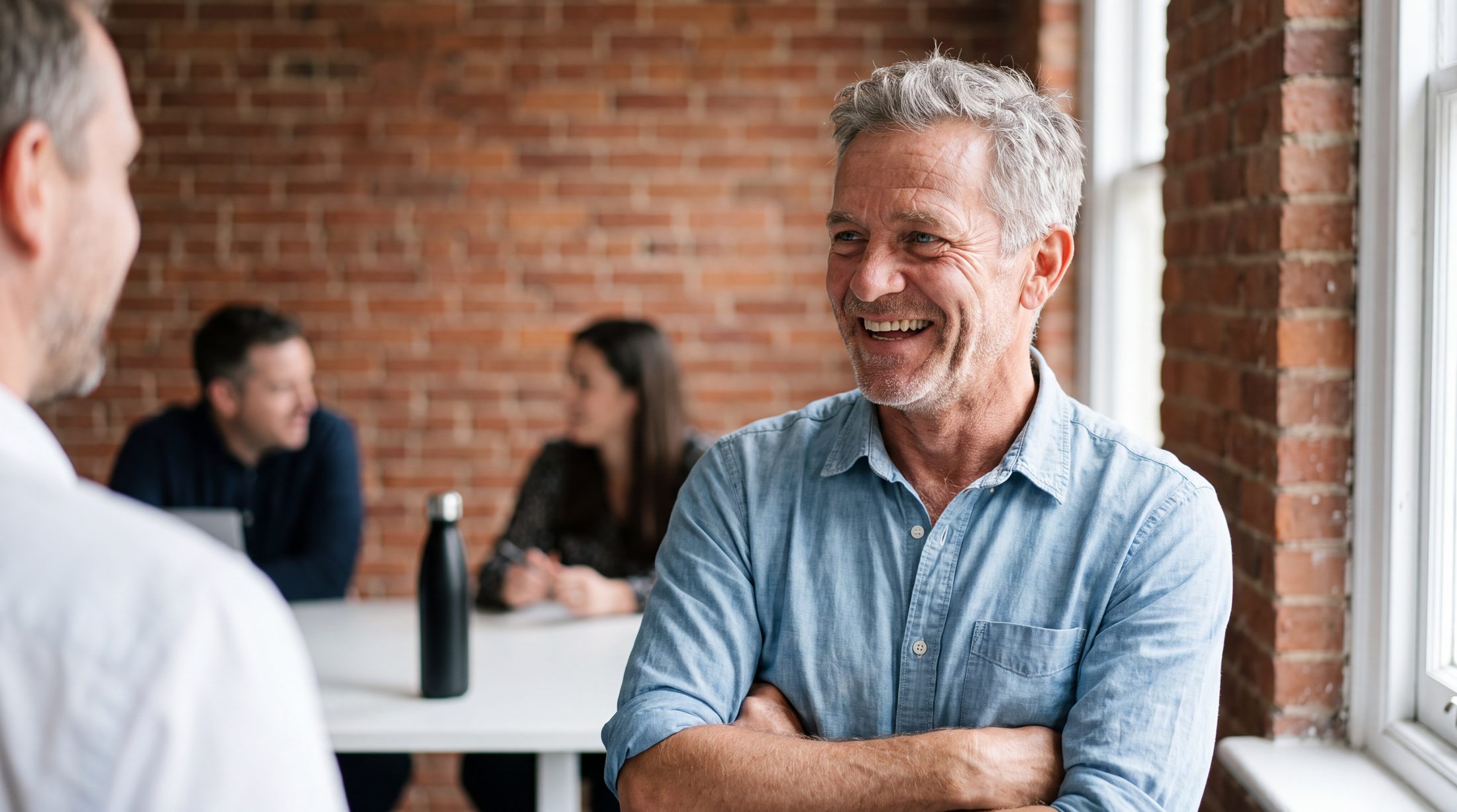 Xperience practitioner working inside a client team on embedded and fractional hr leadership